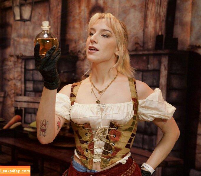 Courtney Miller / co_mill / courtney.miller / typicalvlogs leaked photo photo #0175