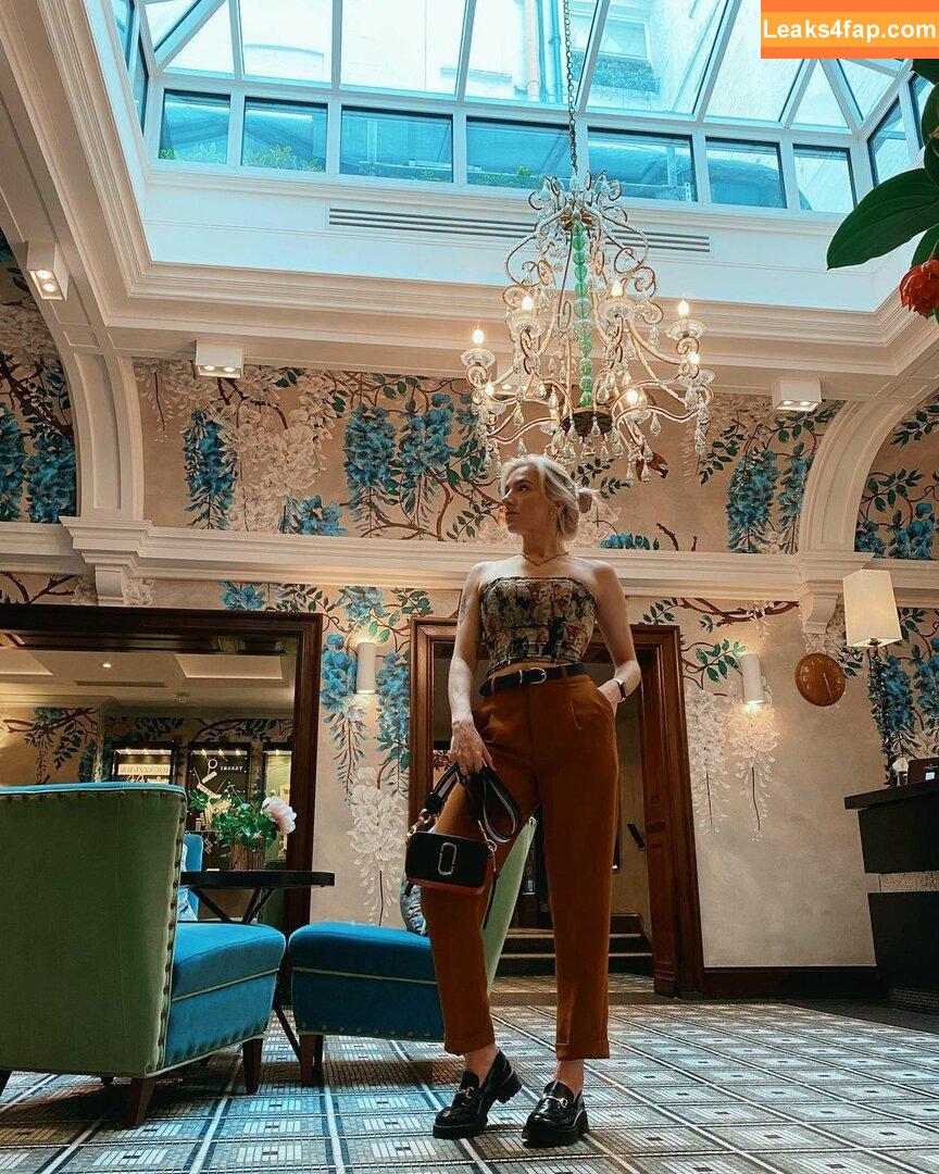 Courtney Miller / co_mill / courtney.miller / typicalvlogs leaked photo photo #0187