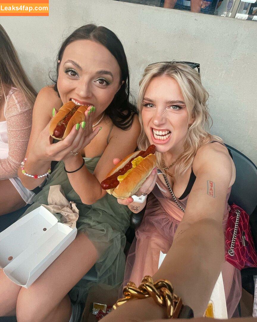 Courtney Miller / co_mill / courtney.miller / typicalvlogs leaked photo photo #0226