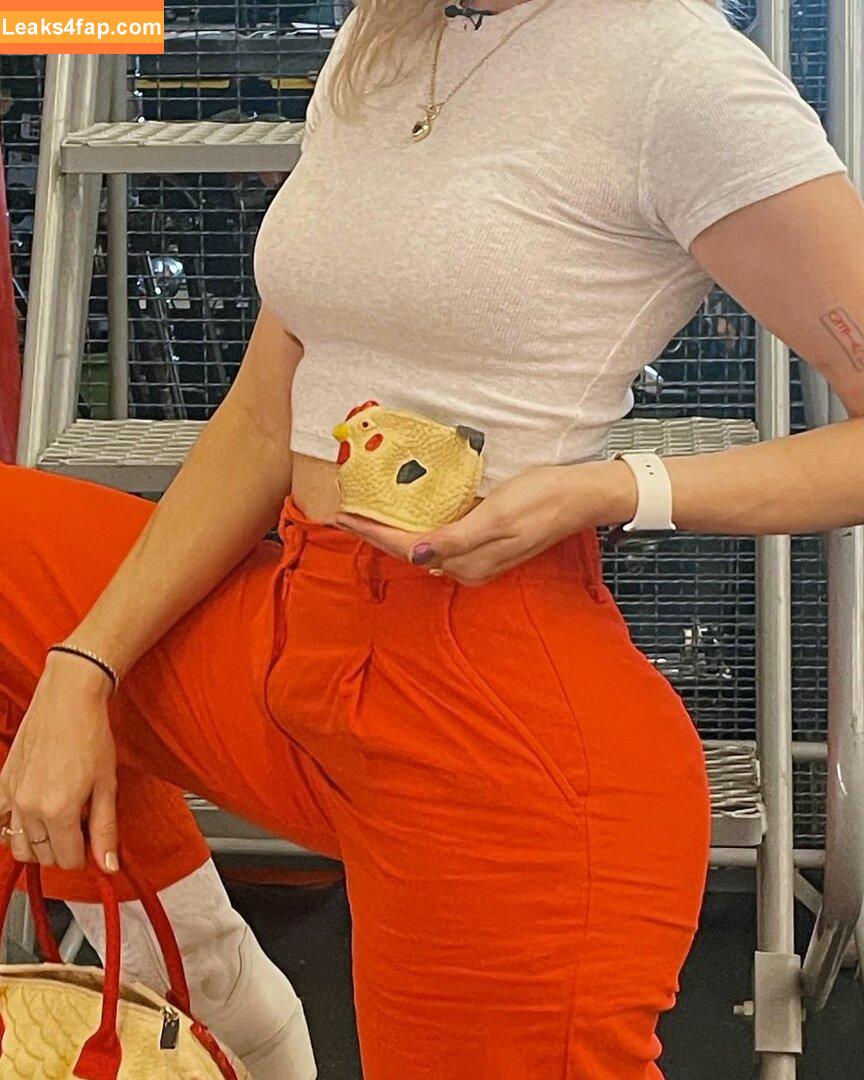 Courtney Miller / co_mill / courtney.miller / typicalvlogs leaked photo photo #0233