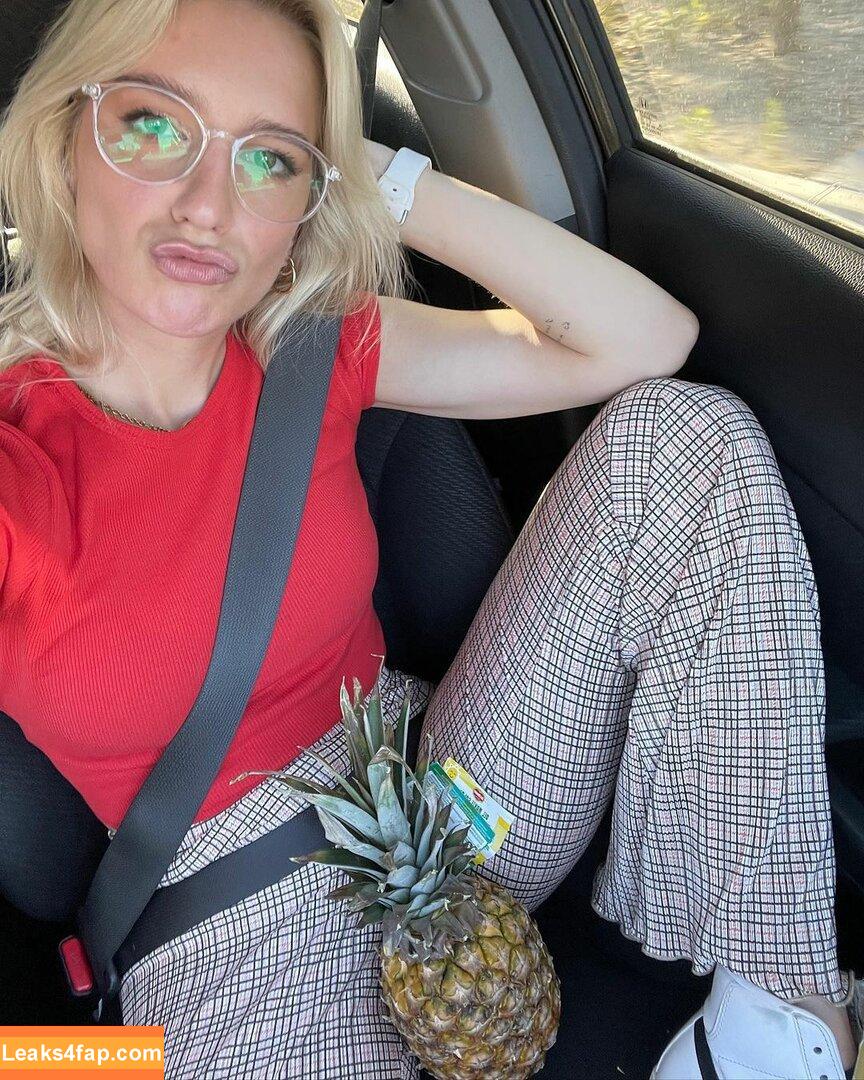 Courtney Miller / co_mill / courtney.miller / typicalvlogs leaked photo photo #0239