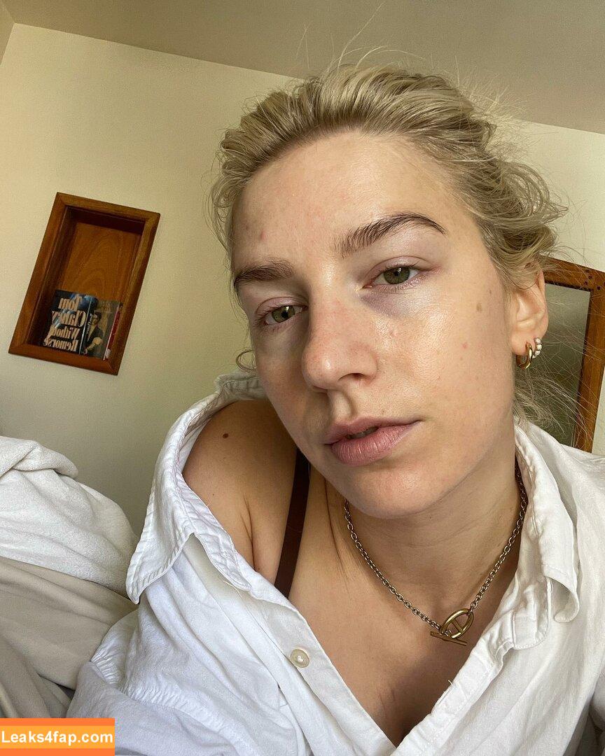 Courtney Miller / co_mill / courtney.miller / typicalvlogs leaked photo photo #0244