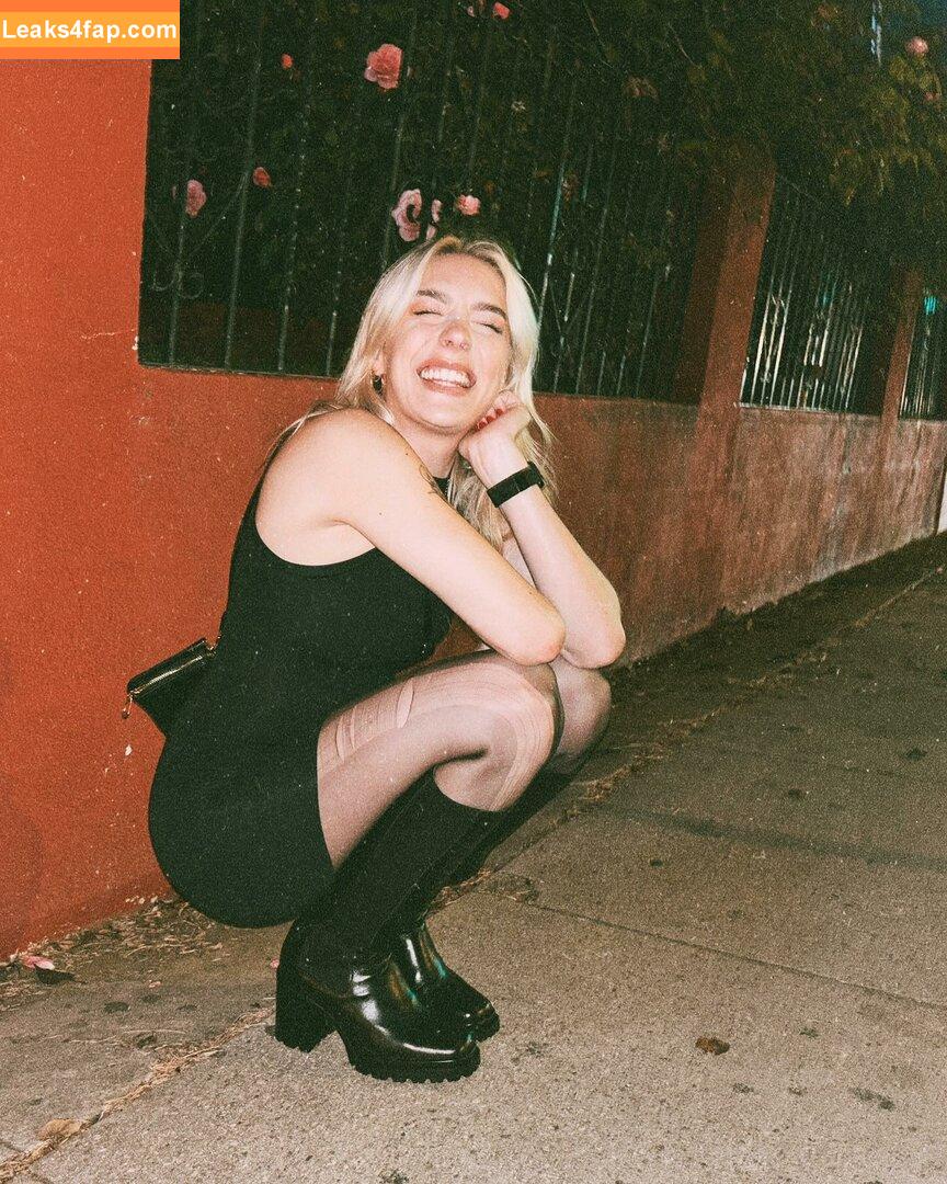 Courtney Miller / co_mill / courtney.miller / typicalvlogs leaked photo photo #0246