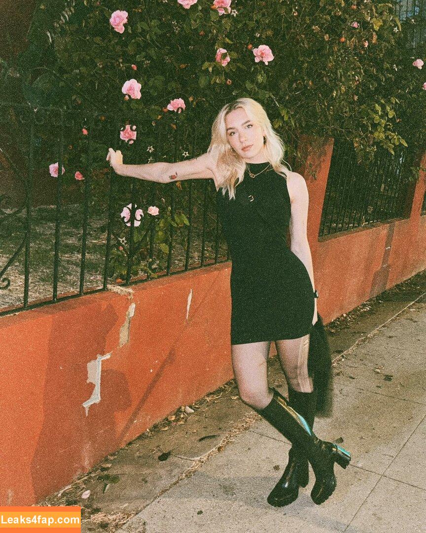 Courtney Miller / co_mill / courtney.miller / typicalvlogs leaked photo photo #0251