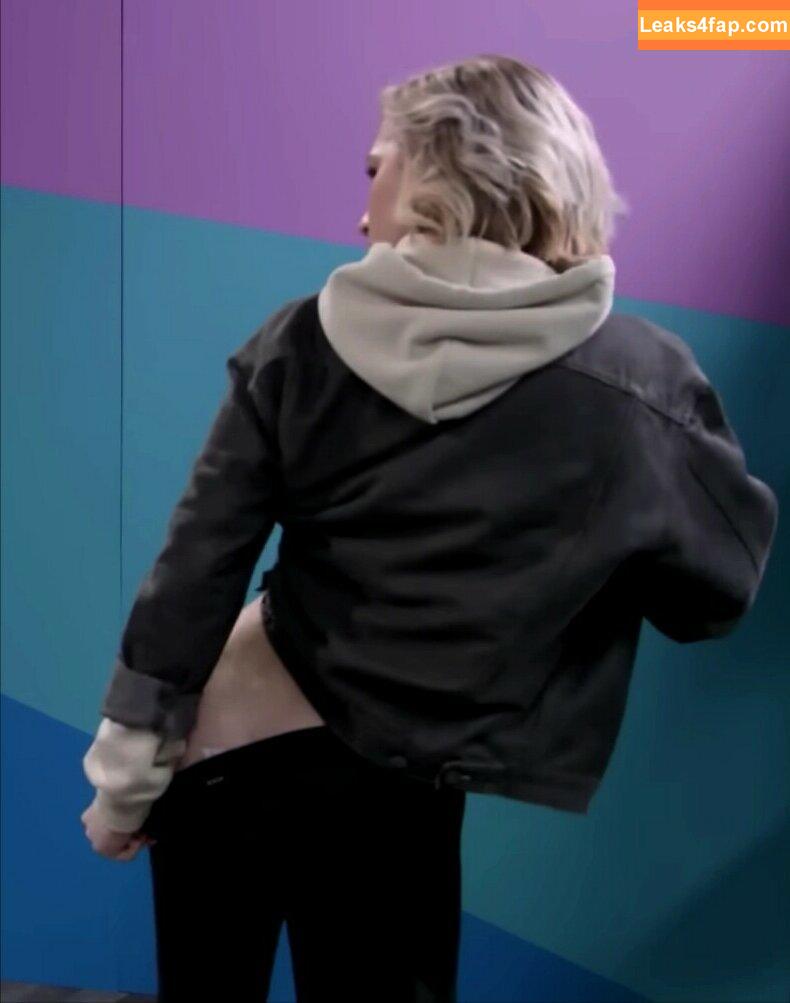 Courtney Miller / co_mill / courtney.miller / typicalvlogs leaked photo photo #0253