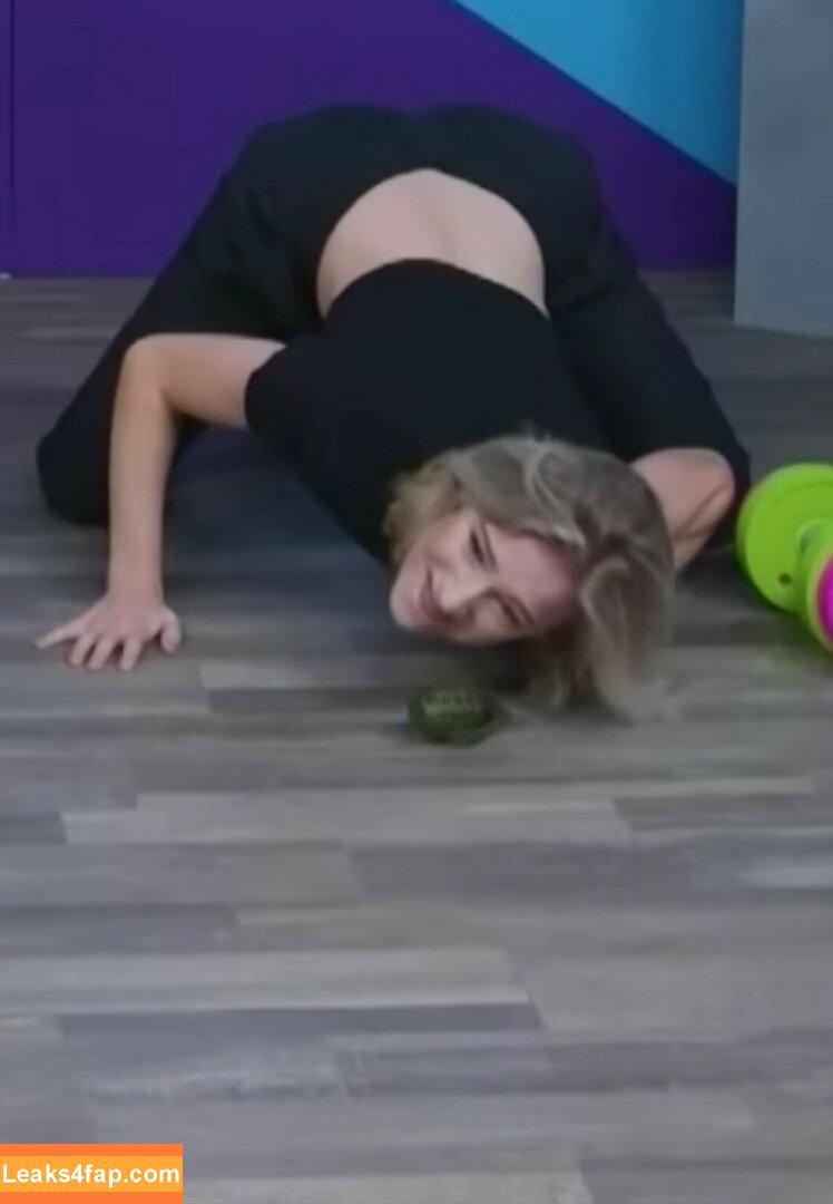 Courtney Miller / co_mill / courtney.miller / typicalvlogs leaked photo photo #0254