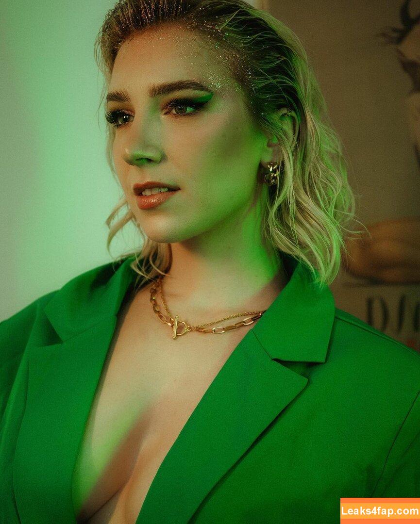 Courtney Miller / co_mill / courtney.miller / typicalvlogs leaked photo photo #0255