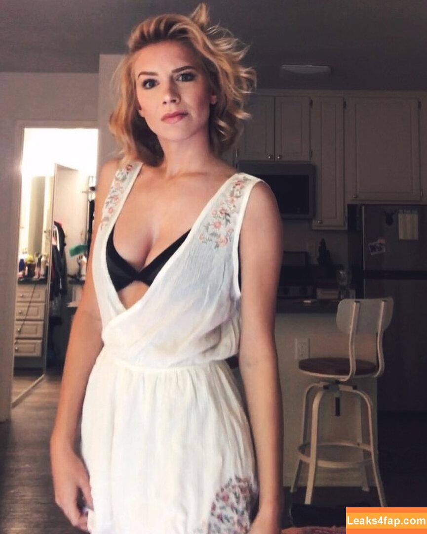 Courtney Miller / co_mill / courtney.miller / typicalvlogs leaked photo photo #0276