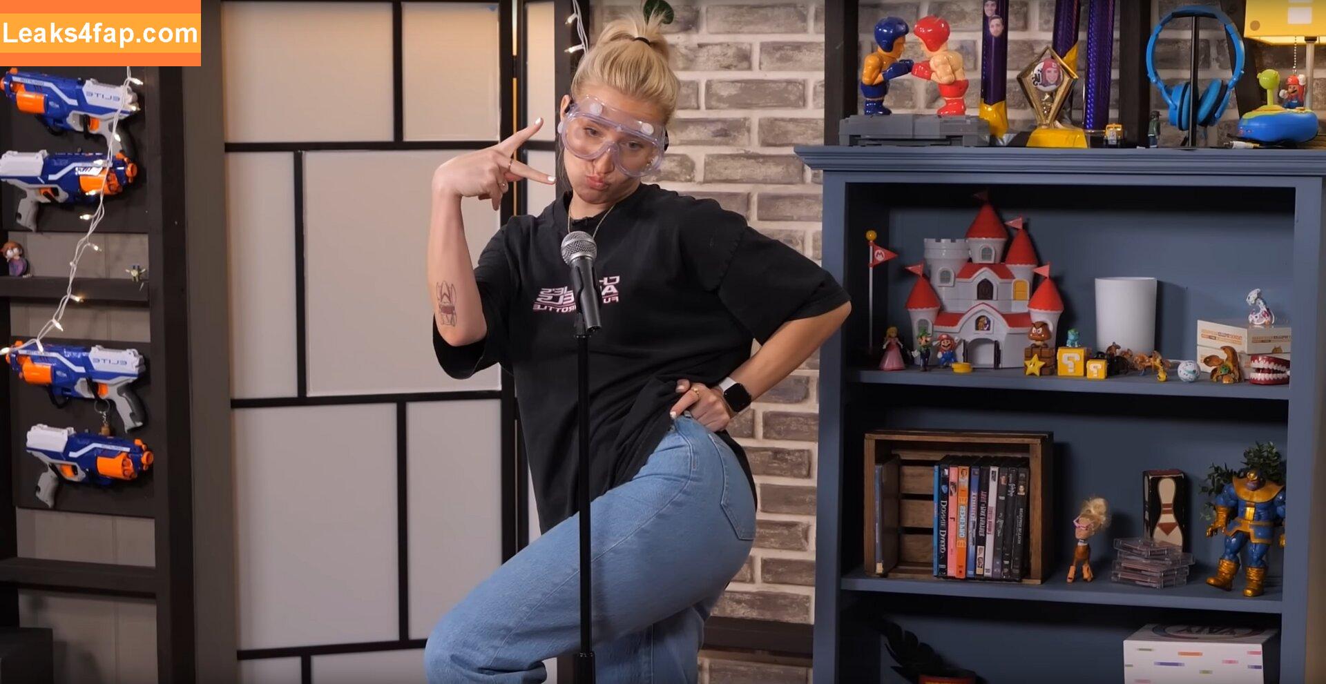 Courtney Miller / co_mill / courtney.miller / typicalvlogs leaked photo photo #0295