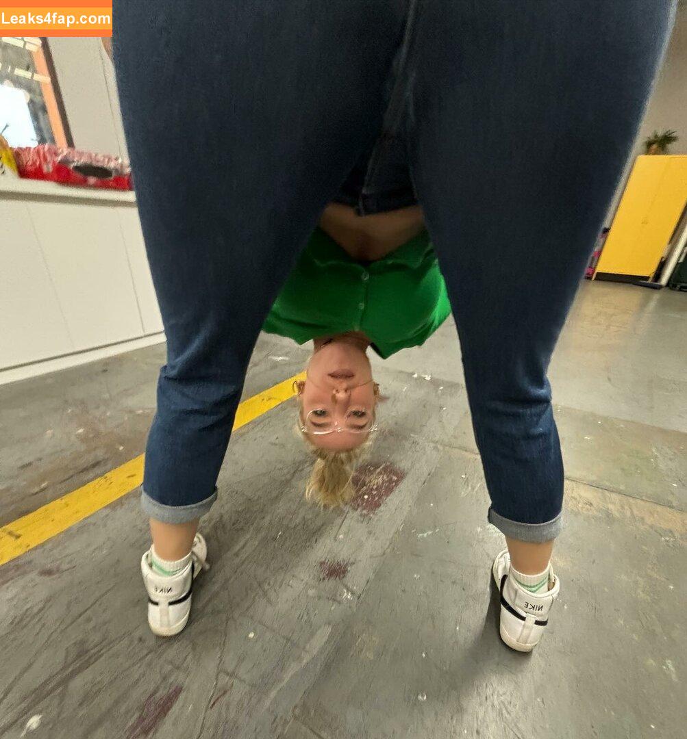 Courtney Miller / co_mill / courtney.miller / typicalvlogs leaked photo photo #0299