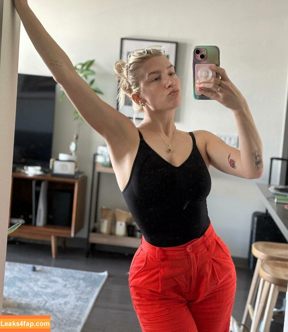 Courtney Miller / co_mill / courtney.miller / typicalvlogs leaked photo photo #0302