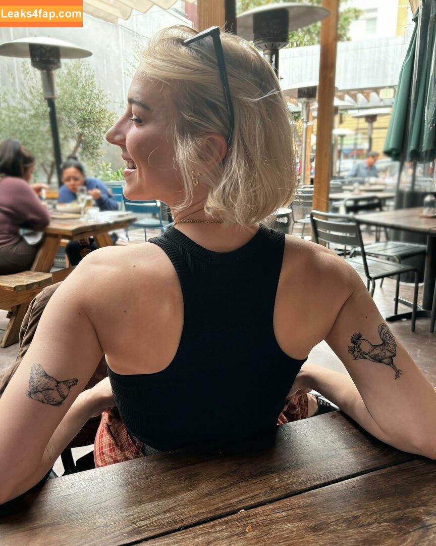 Courtney Miller / co_mill / courtney.miller / typicalvlogs leaked photo photo #0340