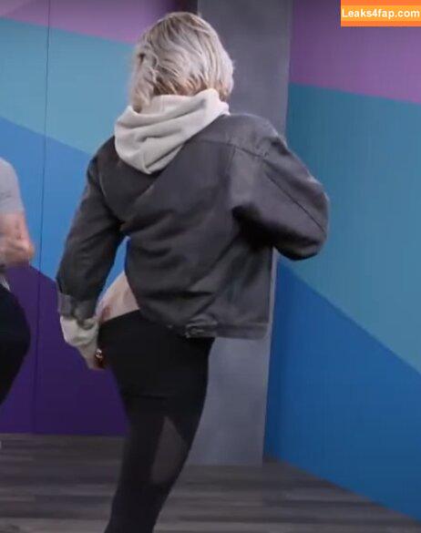 Courtney Miller / co_mill / courtney.miller / typicalvlogs leaked photo photo #0349