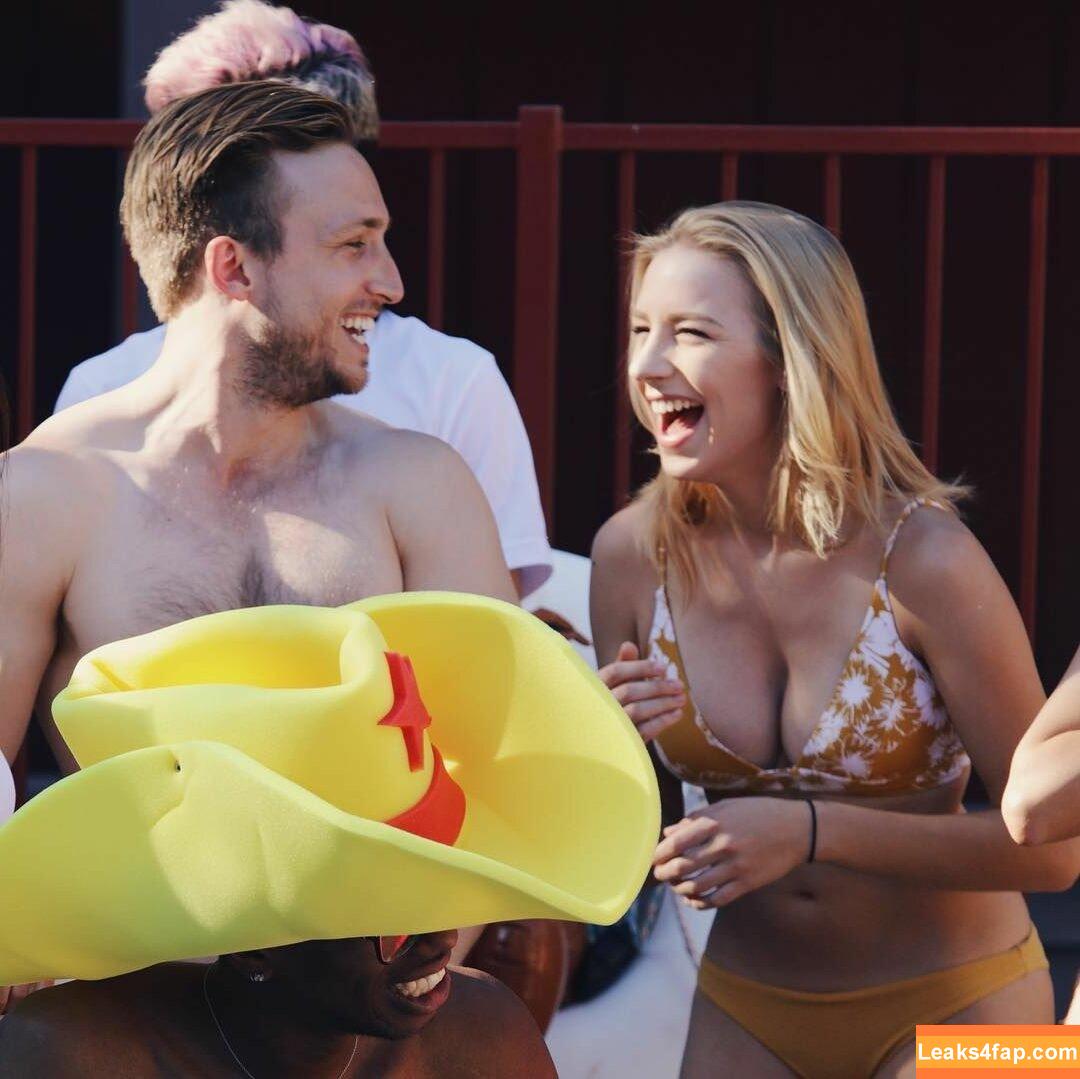 Courtney Miller / co_mill / courtney.miller / typicalvlogs leaked photo photo #0354