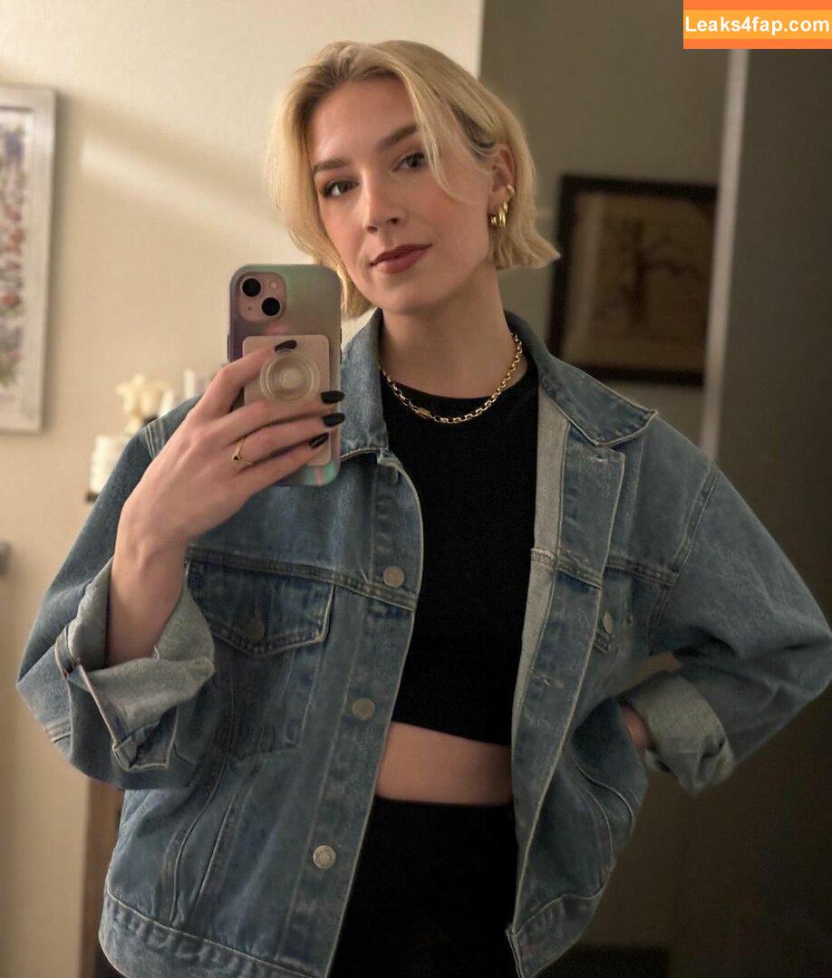 Courtney Miller / co_mill / courtney.miller / typicalvlogs leaked photo photo #0377