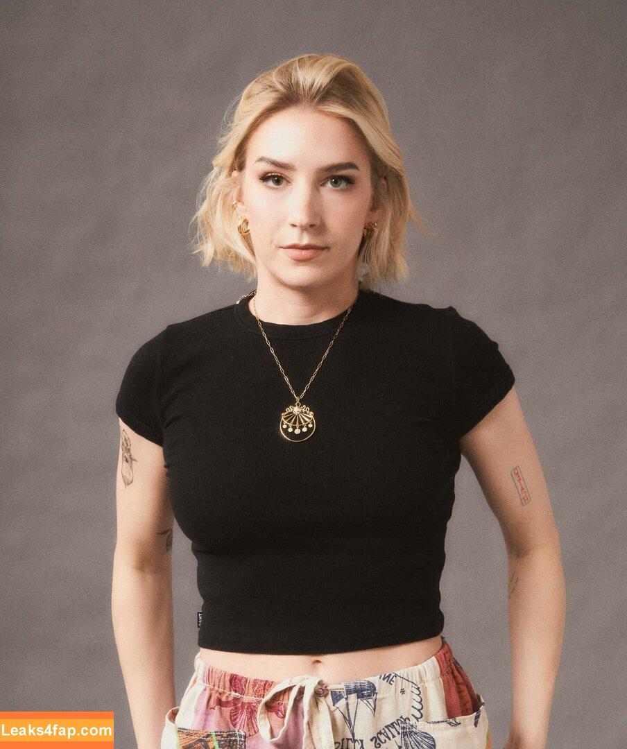 Courtney Miller / co_mill / courtney.miller / typicalvlogs leaked photo photo #0384