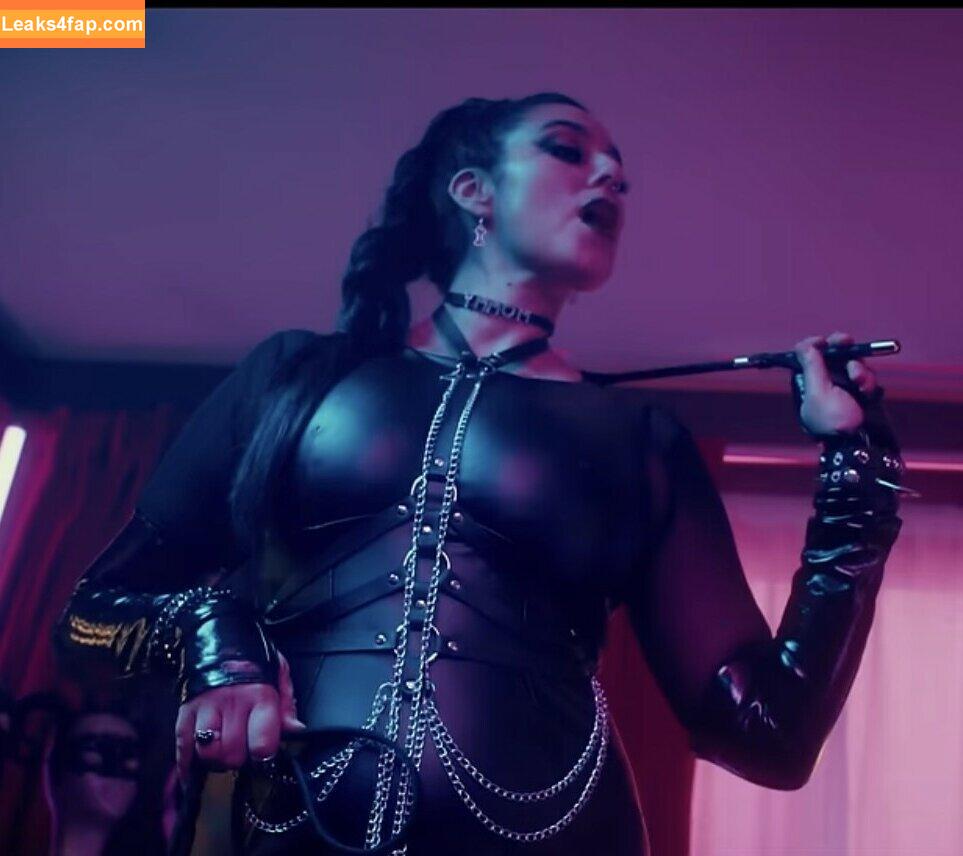 Courtney Miller / co_mill / courtney.miller / typicalvlogs leaked photo photo #0389