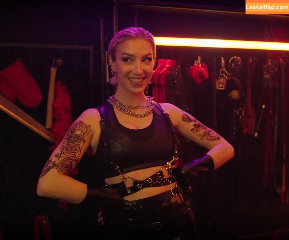 Courtney Miller / co_mill / courtney.miller / typicalvlogs leaked photo photo #0392