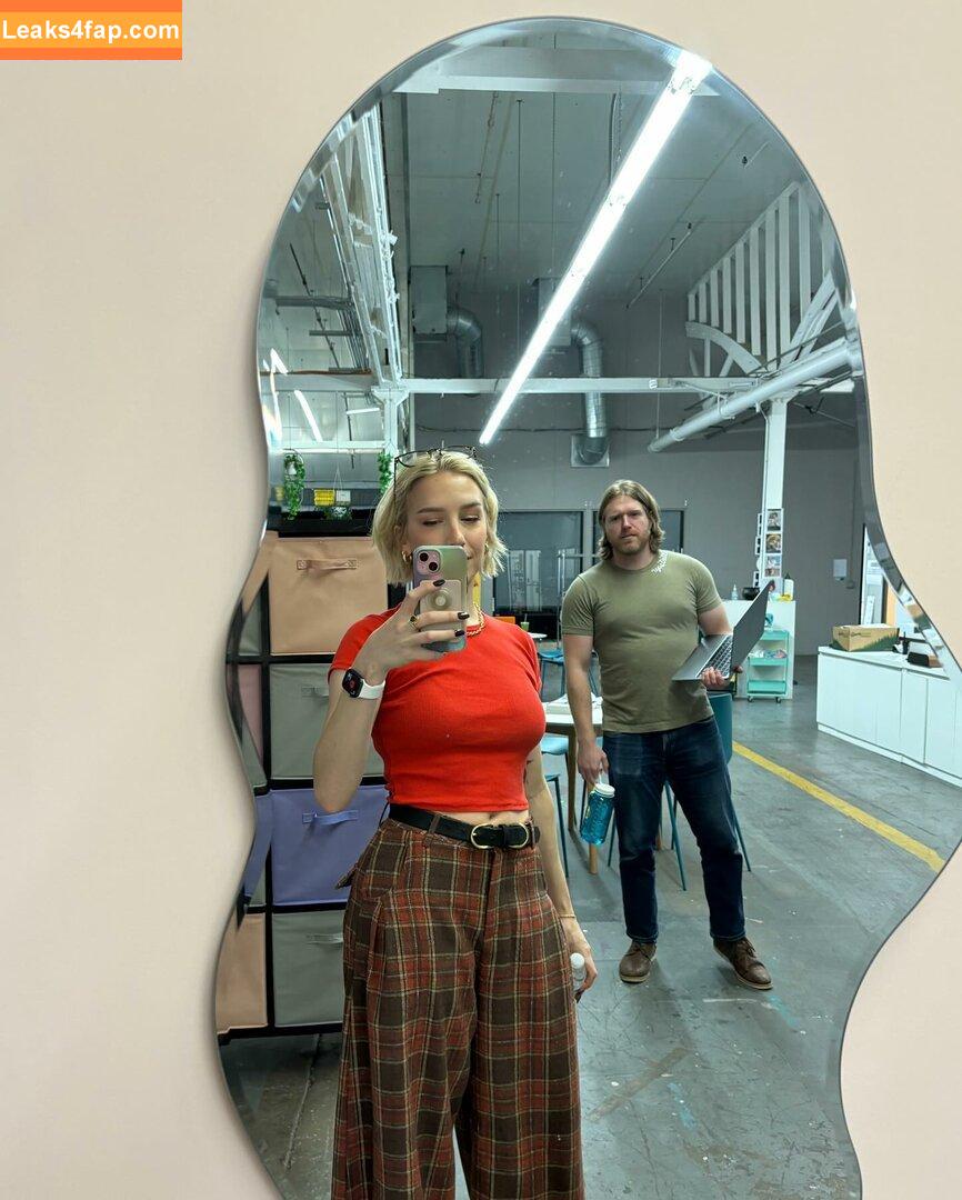 Courtney Miller / co_mill / courtney.miller / typicalvlogs leaked photo photo #0398