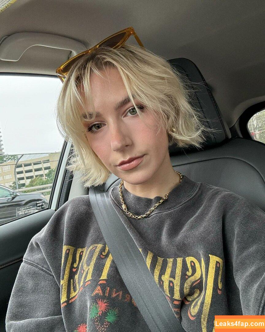 Courtney Miller / co_mill / courtney.miller / typicalvlogs leaked photo photo #0418