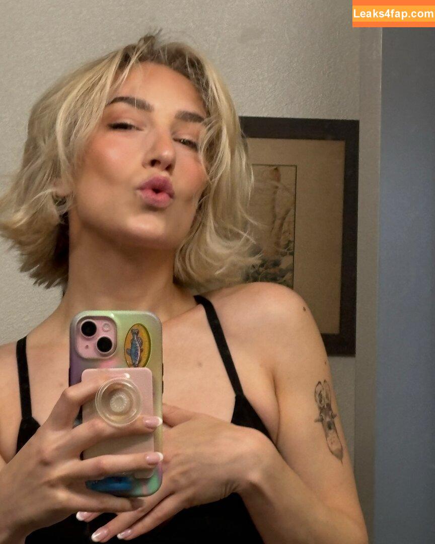 Courtney Miller / co_mill / courtney.miller / typicalvlogs leaked photo photo #0423