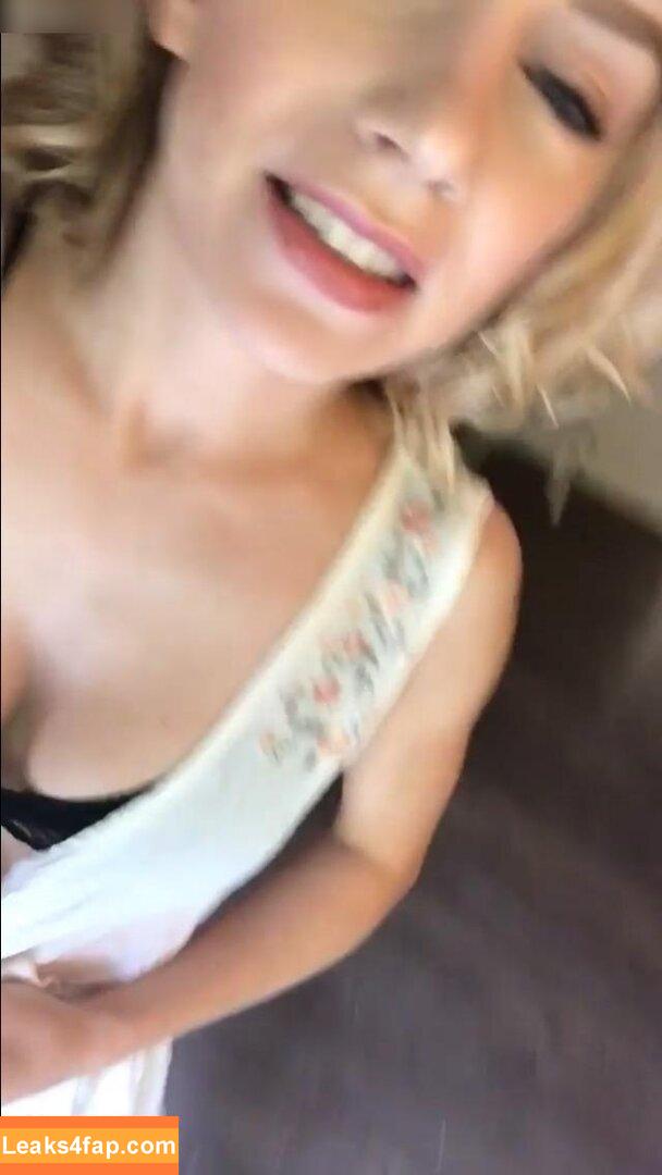 Courtney Miller / co_mill / courtney.miller / typicalvlogs leaked photo photo #0429