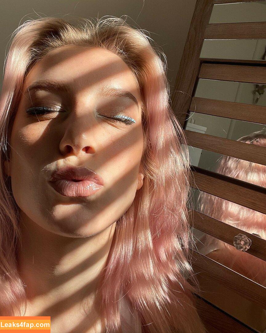 Courtney Miller / co_mill / courtney.miller / typicalvlogs leaked photo photo #0458