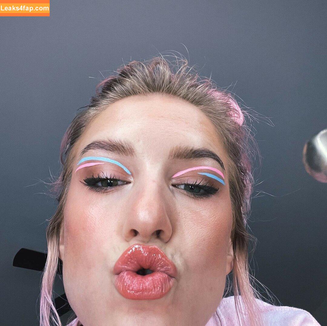 Courtney Miller / co_mill / courtney.miller / typicalvlogs leaked photo photo #0459