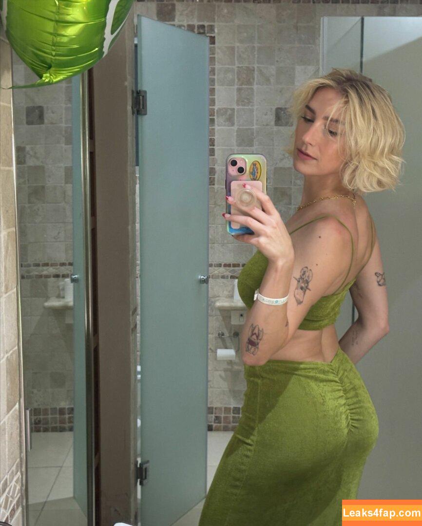 Courtney Miller / co_mill / courtney.miller / typicalvlogs leaked photo photo #0491