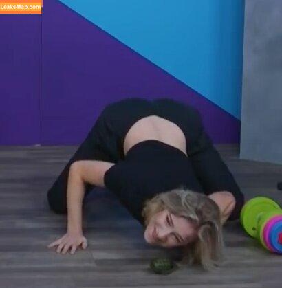 Courtney Miller / co_mill / courtney.miller / typicalvlogs leaked photo photo #0495