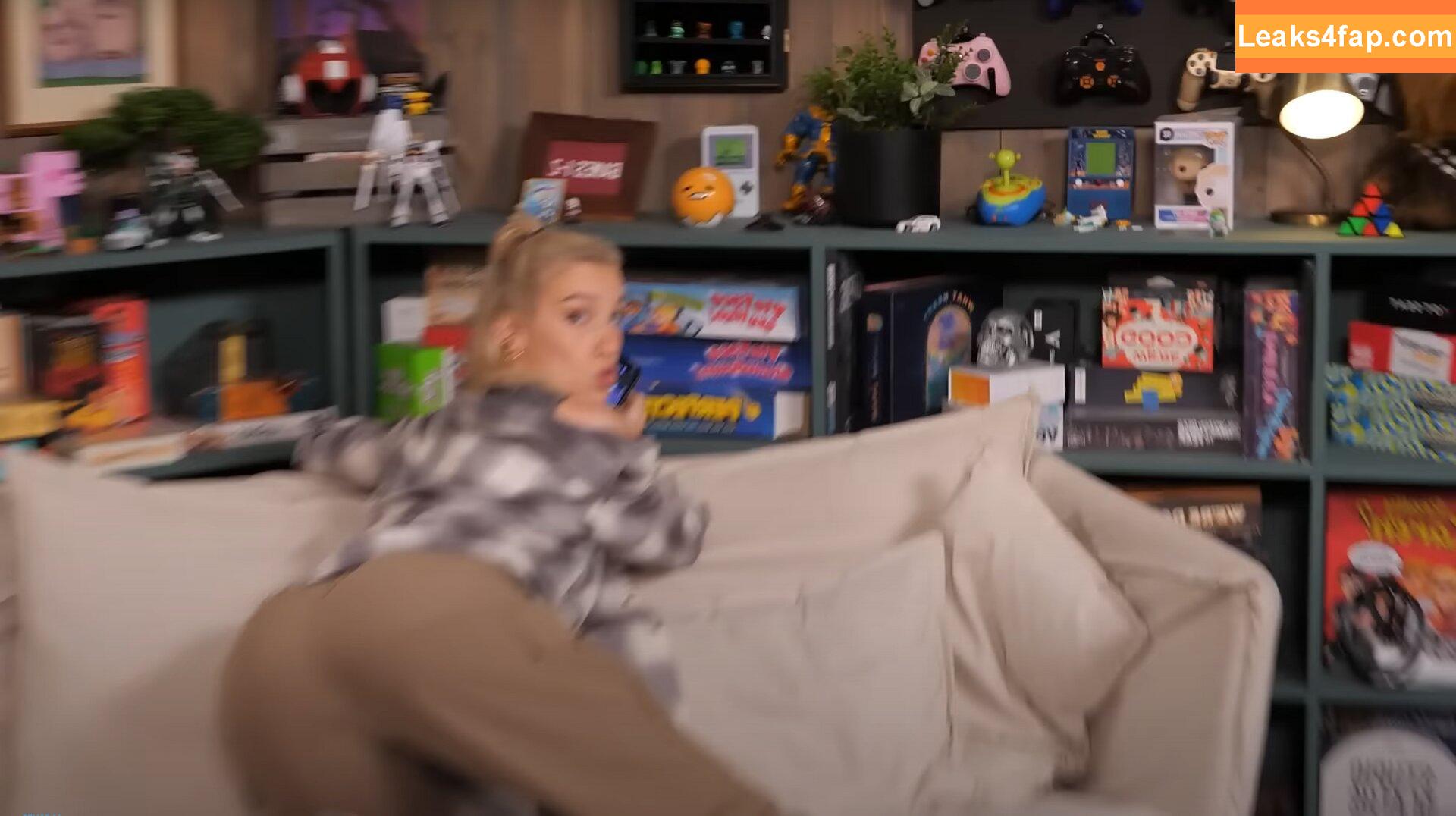 Courtney Miller / co_mill / courtney.miller / typicalvlogs leaked photo photo #0512