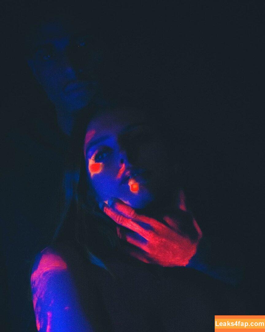 Courtney Miller / co_mill / courtney.miller / typicalvlogs leaked photo photo #0526