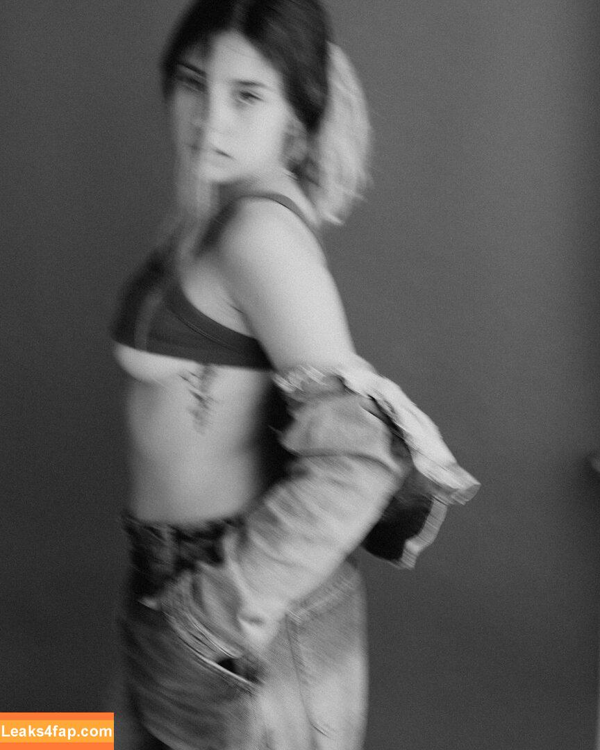 Courtney Miller / co_mill / courtney.miller / typicalvlogs leaked photo photo #0530