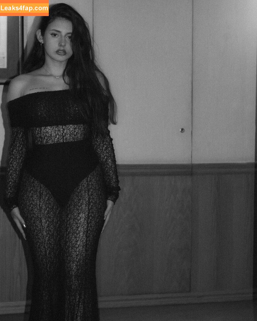 Courtney Miller / co_mill / courtney.miller / typicalvlogs leaked photo photo #0533