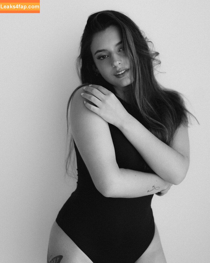 Courtney Miller / co_mill / courtney.miller / typicalvlogs leaked photo photo #0536