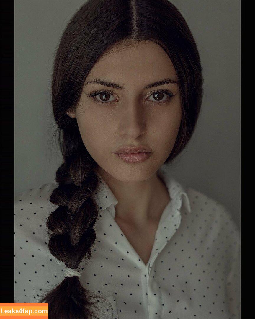 Courtney Miller / co_mill / courtney.miller / typicalvlogs leaked photo photo #0547