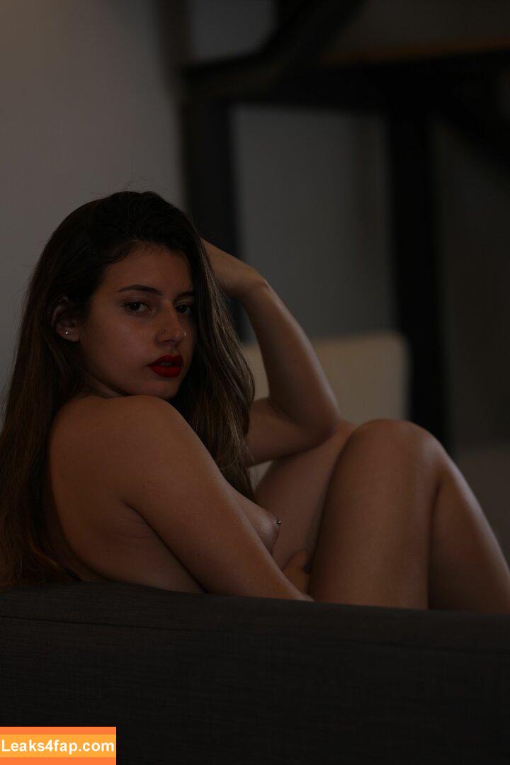 Courtney Miller / co_mill / courtney.miller / typicalvlogs leaked photo photo #0561