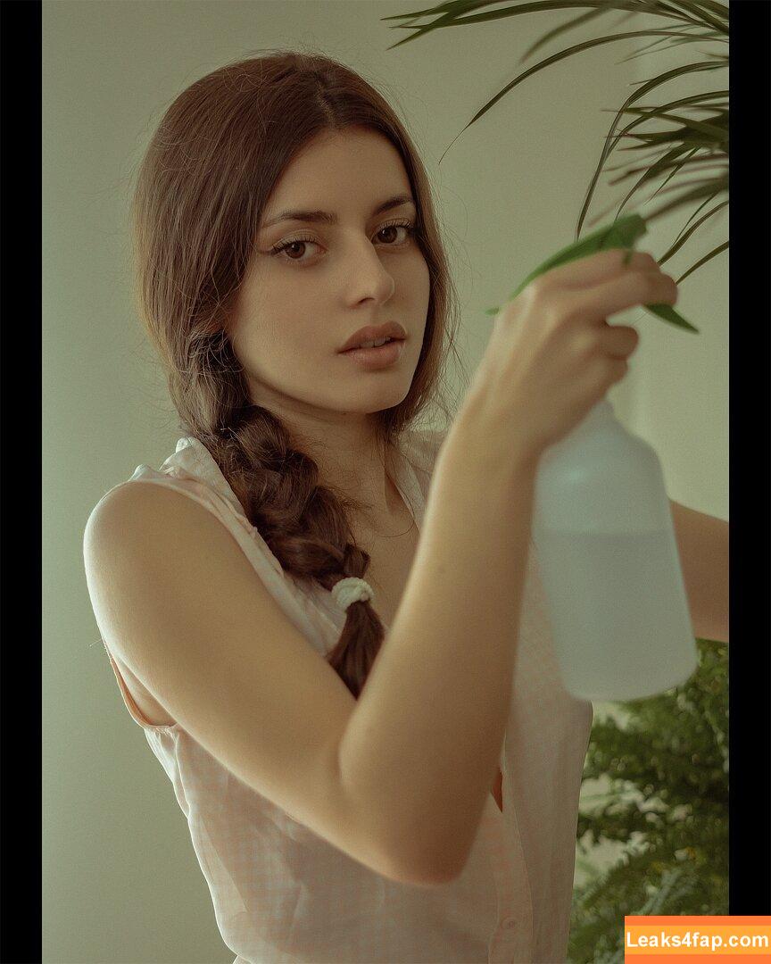 Courtney Miller / co_mill / courtney.miller / typicalvlogs leaked photo photo #0568