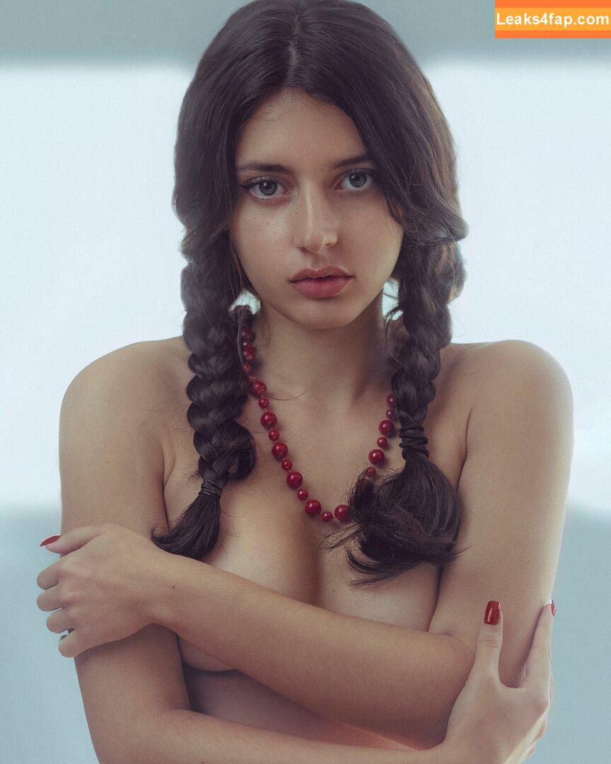 Courtney Miller / co_mill / courtney.miller / typicalvlogs leaked photo photo #0571