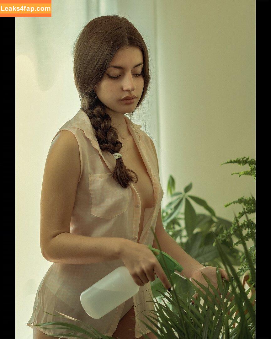 Courtney Miller / co_mill / courtney.miller / typicalvlogs leaked photo photo #0590