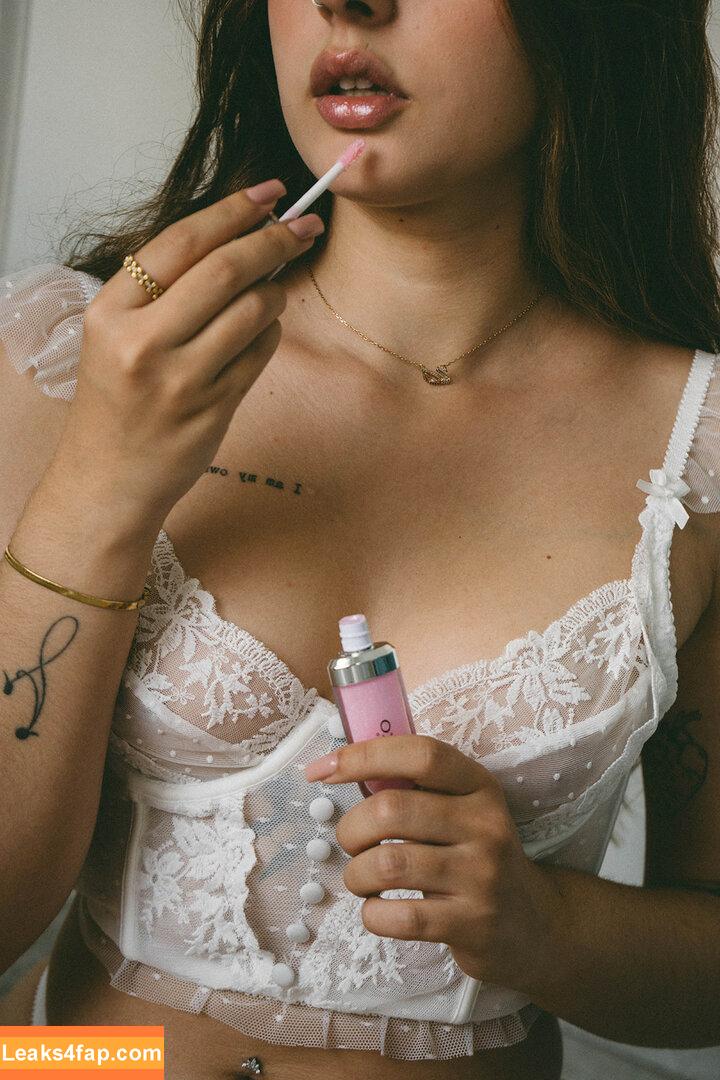 Courtney Miller / co_mill / courtney.miller / typicalvlogs leaked photo photo #0623