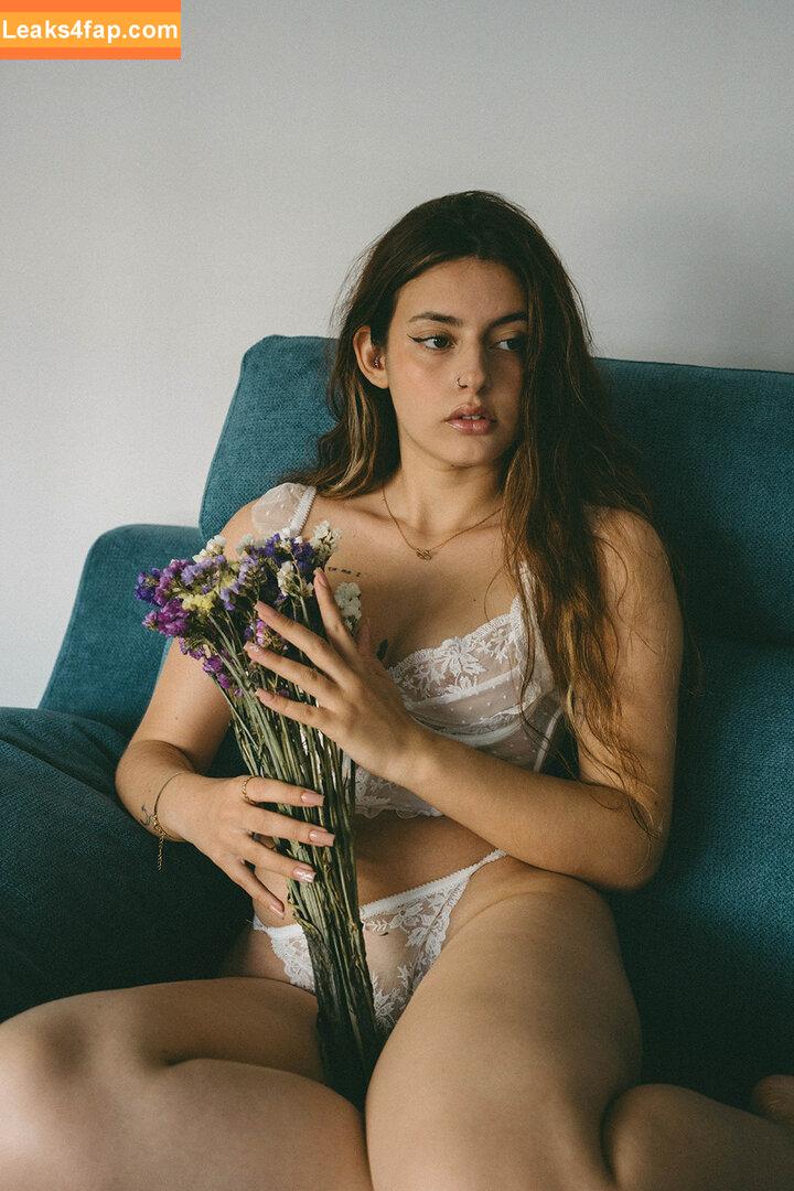 Courtney Miller / co_mill / courtney.miller / typicalvlogs leaked photo photo #0635