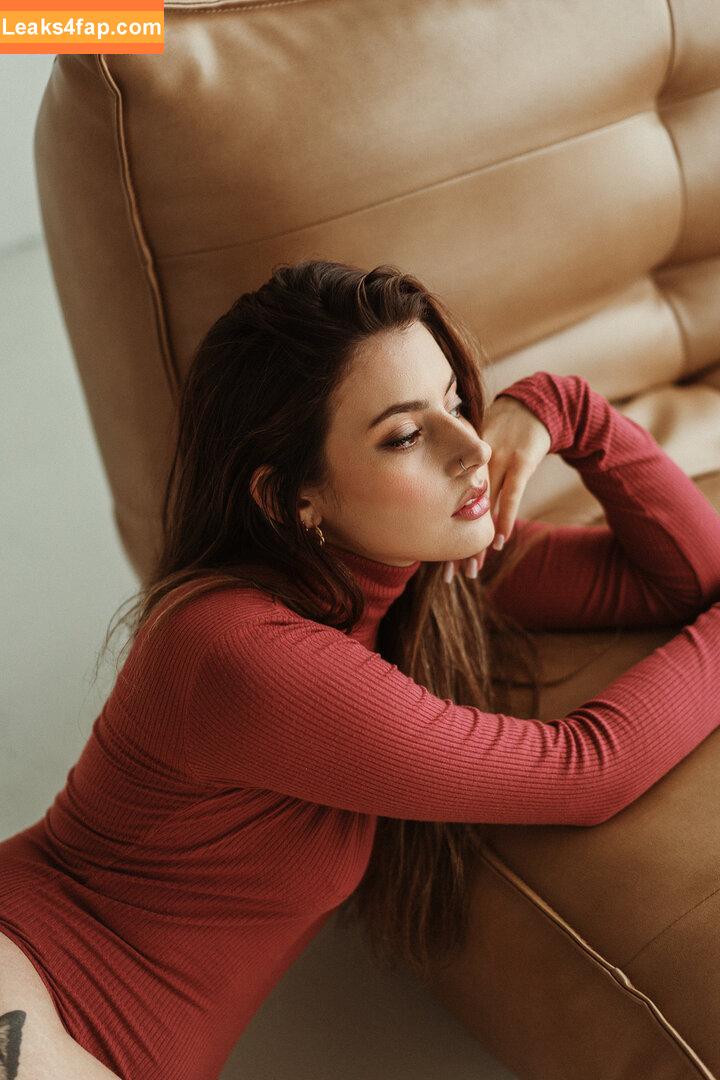 Courtney Miller / co_mill / courtney.miller / typicalvlogs leaked photo photo #0648