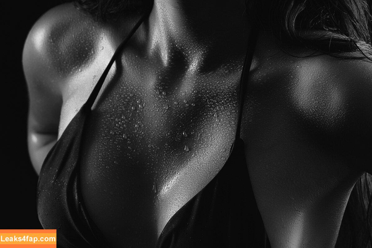 Courtney Miller / co_mill / courtney.miller / typicalvlogs leaked photo photo #0652