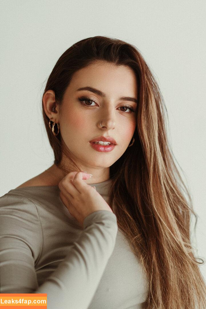 Courtney Miller / co_mill / courtney.miller / typicalvlogs leaked photo photo #0655