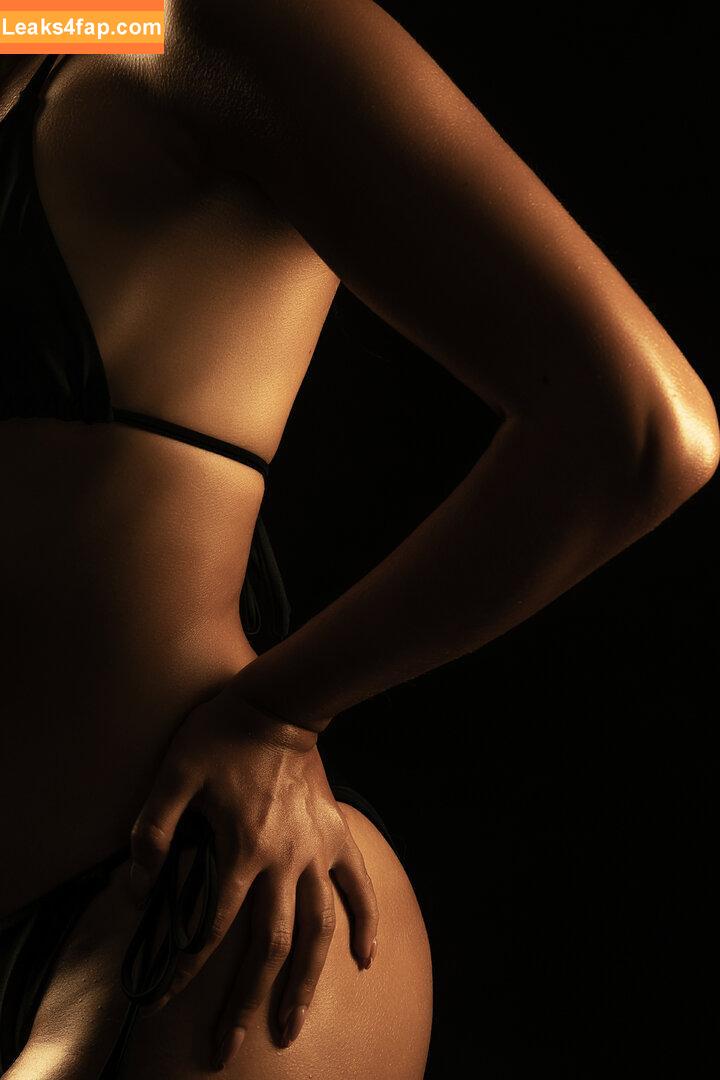 Courtney Miller / co_mill / courtney.miller / typicalvlogs leaked photo photo #0659