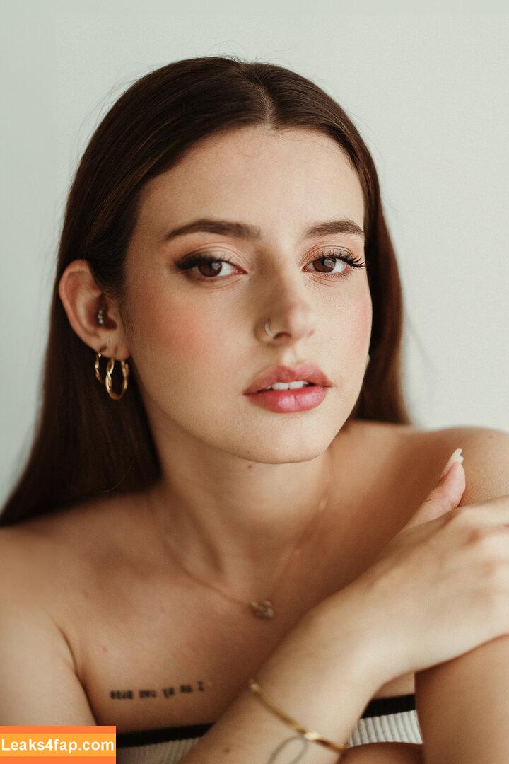 Courtney Miller / co_mill / courtney.miller / typicalvlogs leaked photo photo #0660