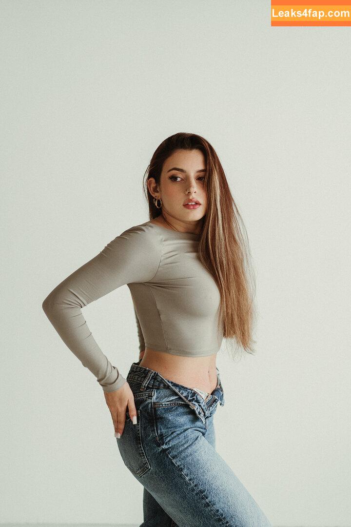 Courtney Miller / co_mill / courtney.miller / typicalvlogs leaked photo photo #0662