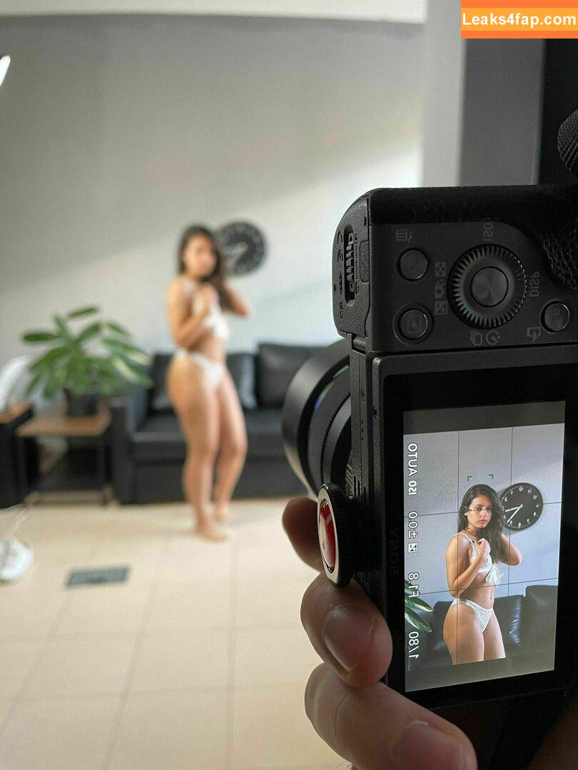 Courtney Miller / co_mill / courtney.miller / typicalvlogs leaked photo photo #0681