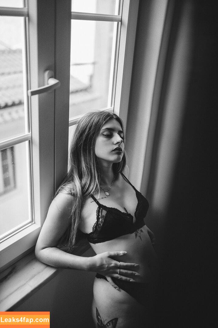 Courtney Miller / co_mill / courtney.miller / typicalvlogs leaked photo photo #0728